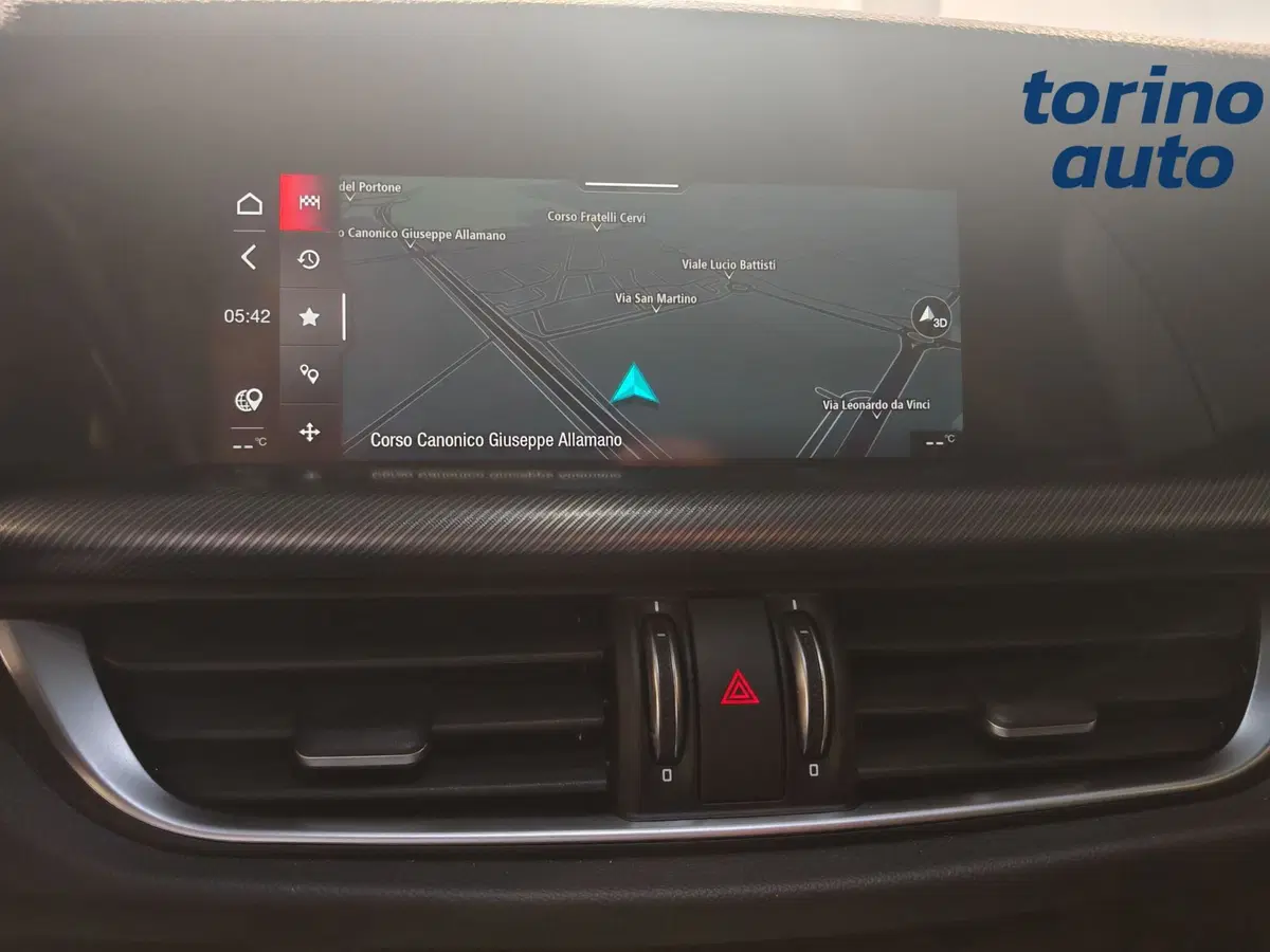 Alfa Romeo Stelvio usata a Torino (19)