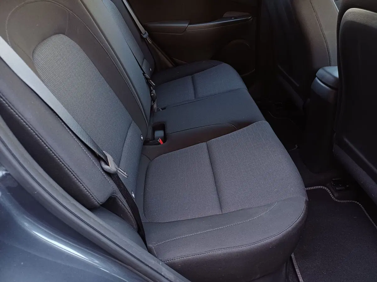 Hyundai Kona usata a Modena (12)