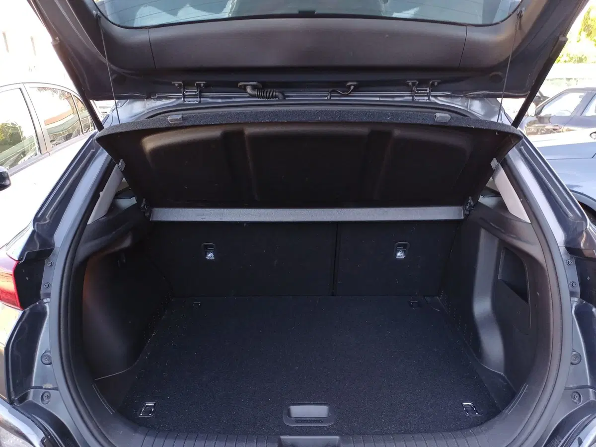 Hyundai Kona usata a Modena (9)