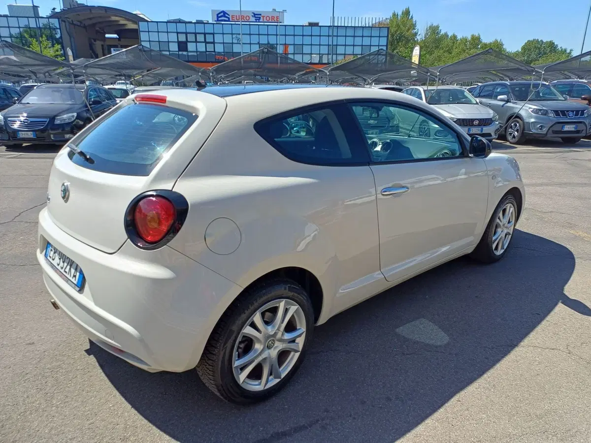 Alfa Romeo MiTo usata a Modena (5)