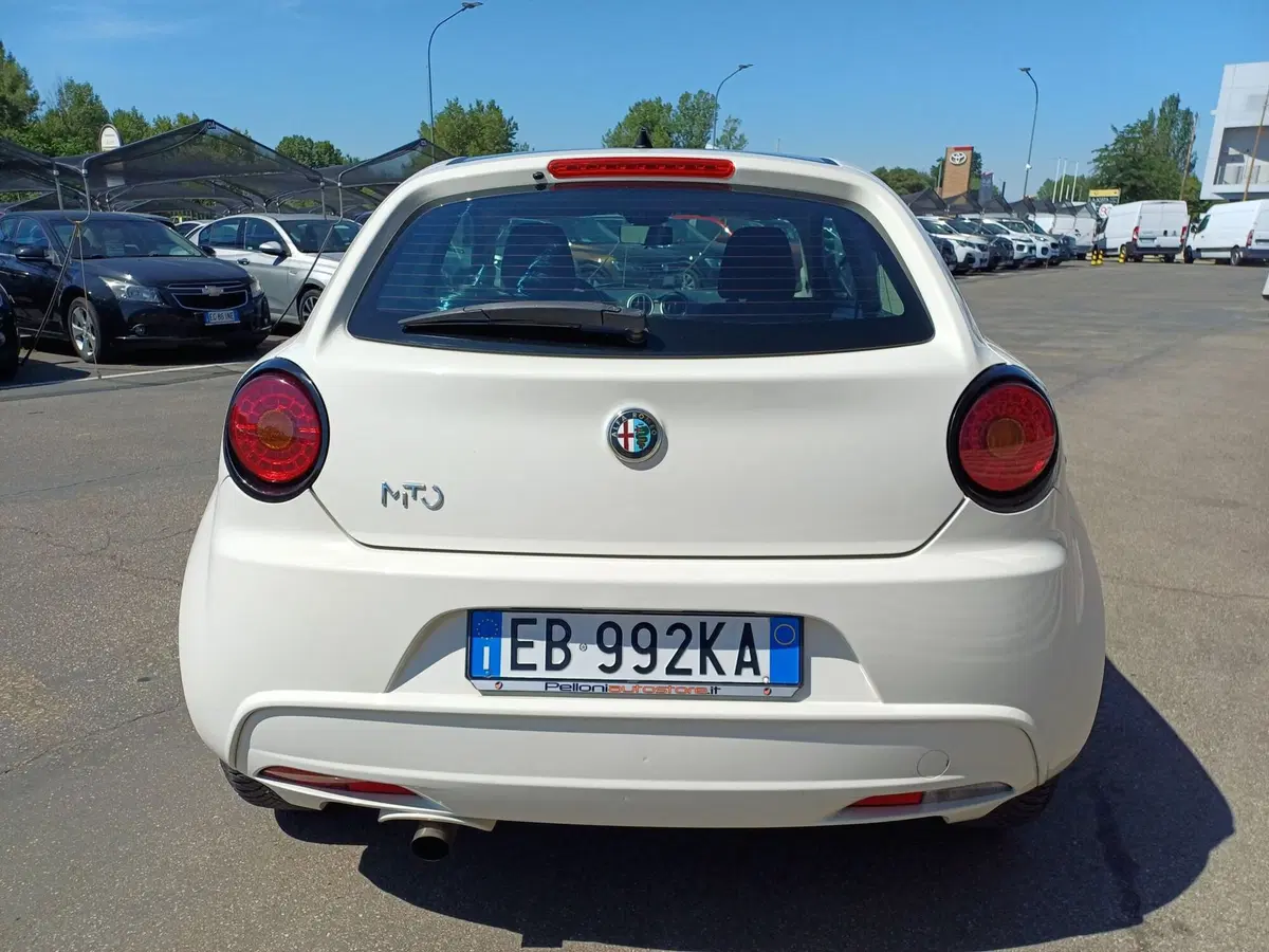 Alfa Romeo MiTo usata a Modena (6)