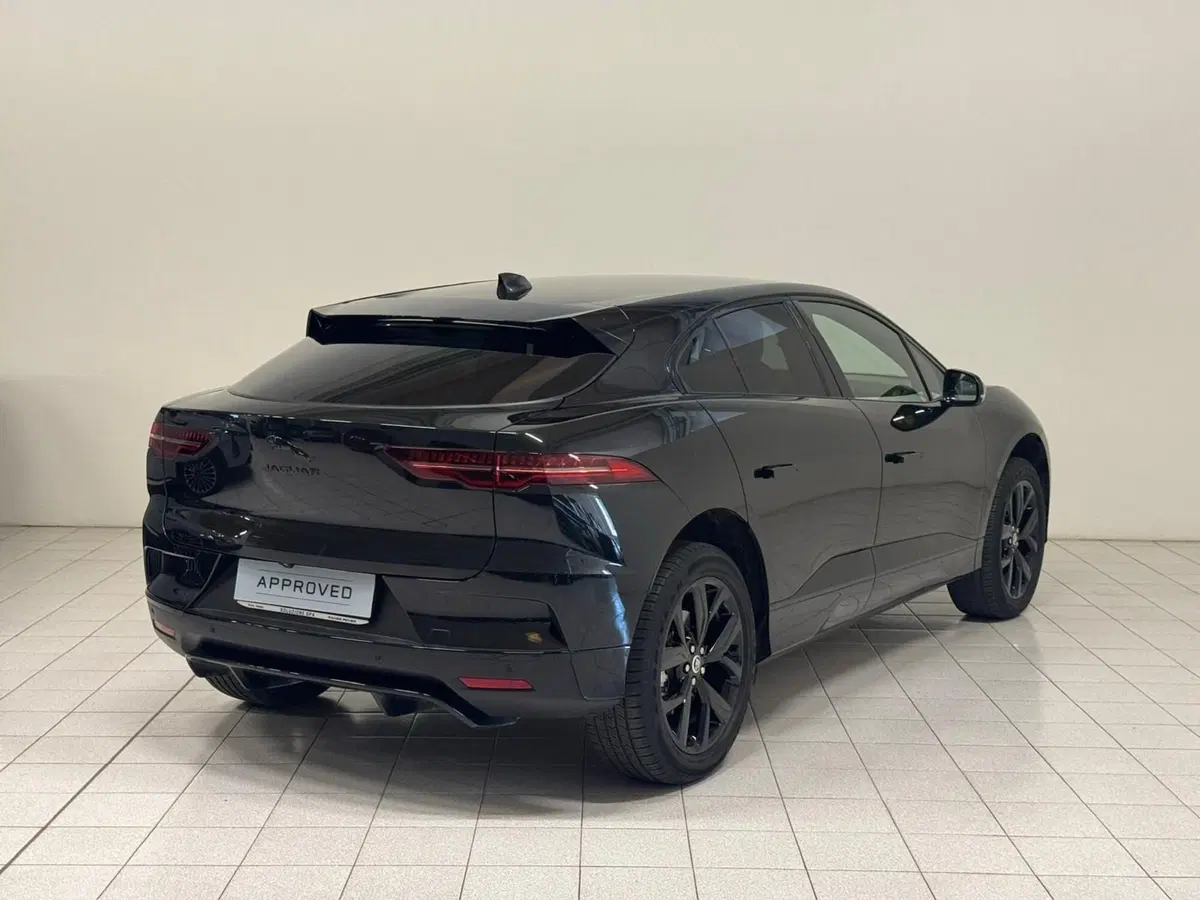 Jaguar I-Pace usata a Novara (2)