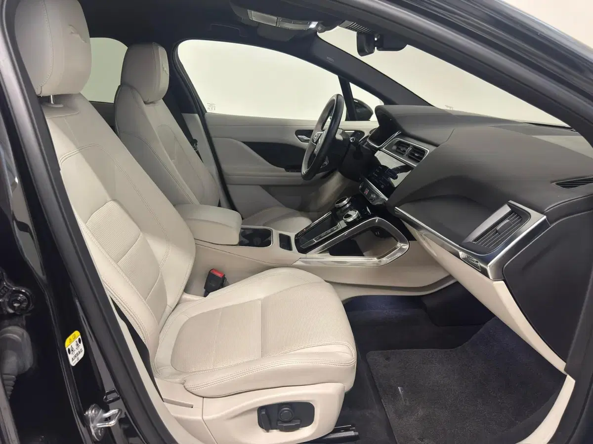 Jaguar I-Pace usata a Novara (3)