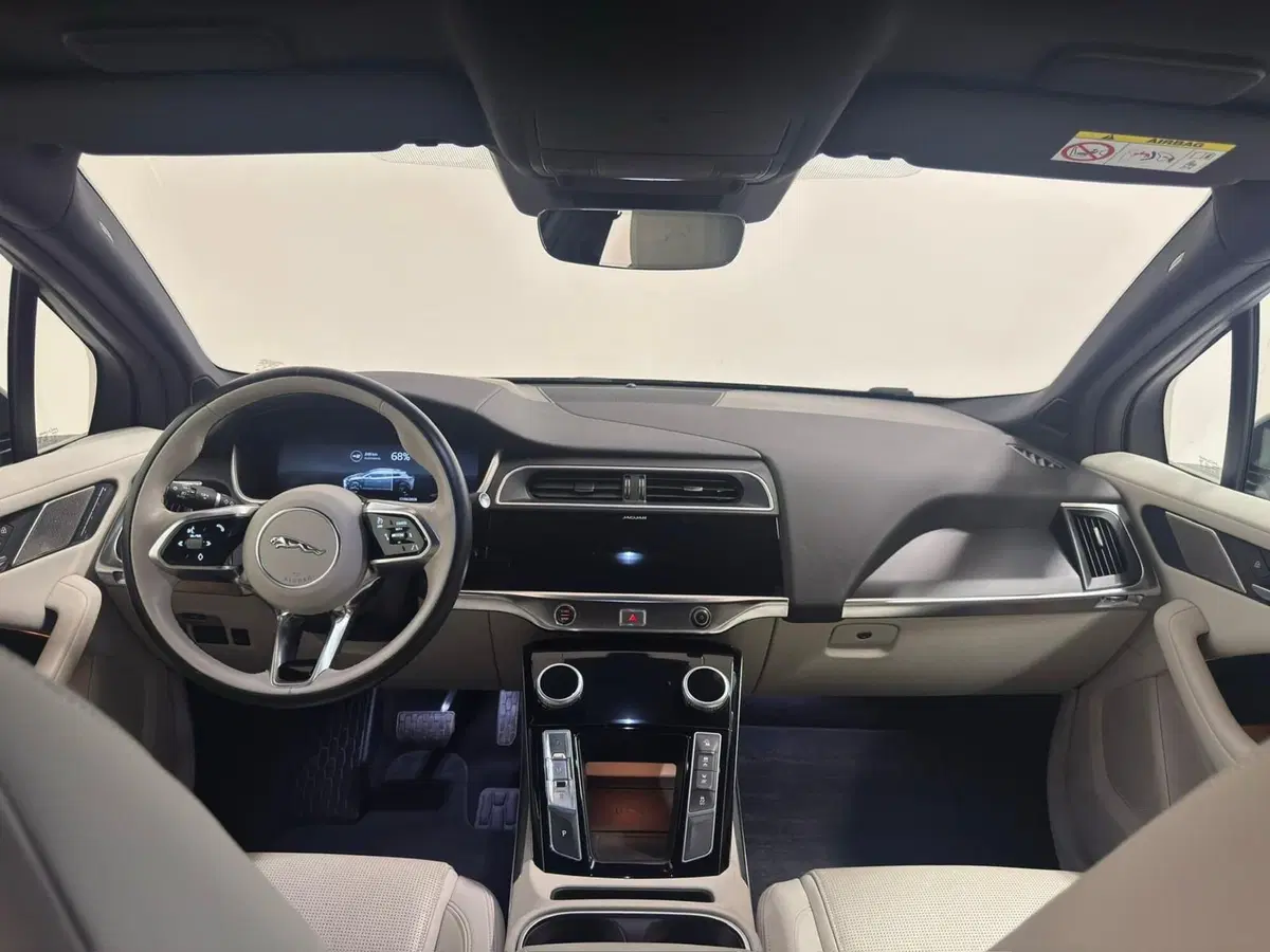 Jaguar I-Pace usata a Novara (4)