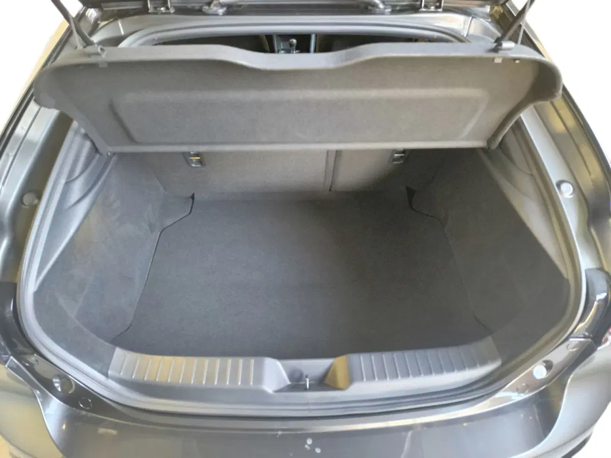 Mazda Mazda3 Hatchback nuova a Udine (14)