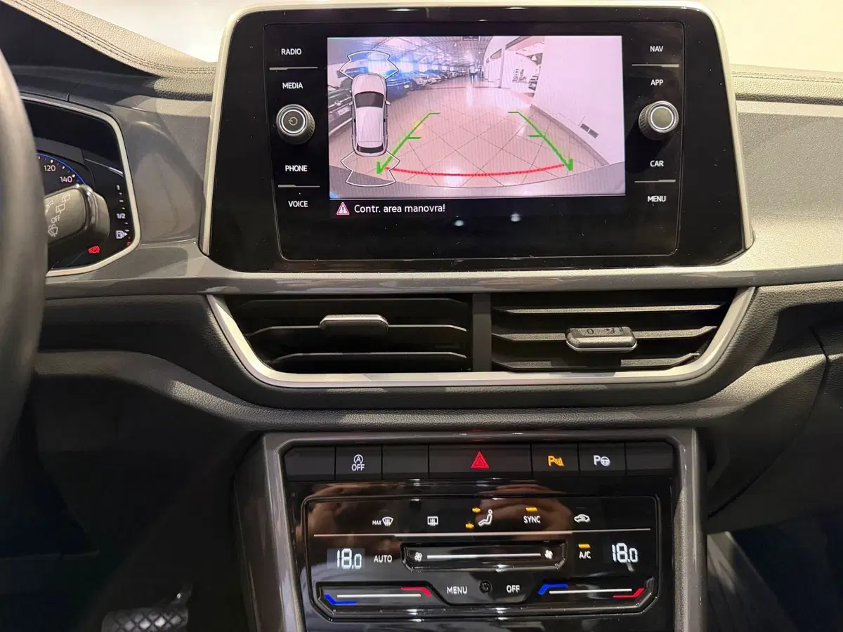 Volkswagen T-Roc usata a Genova (13)