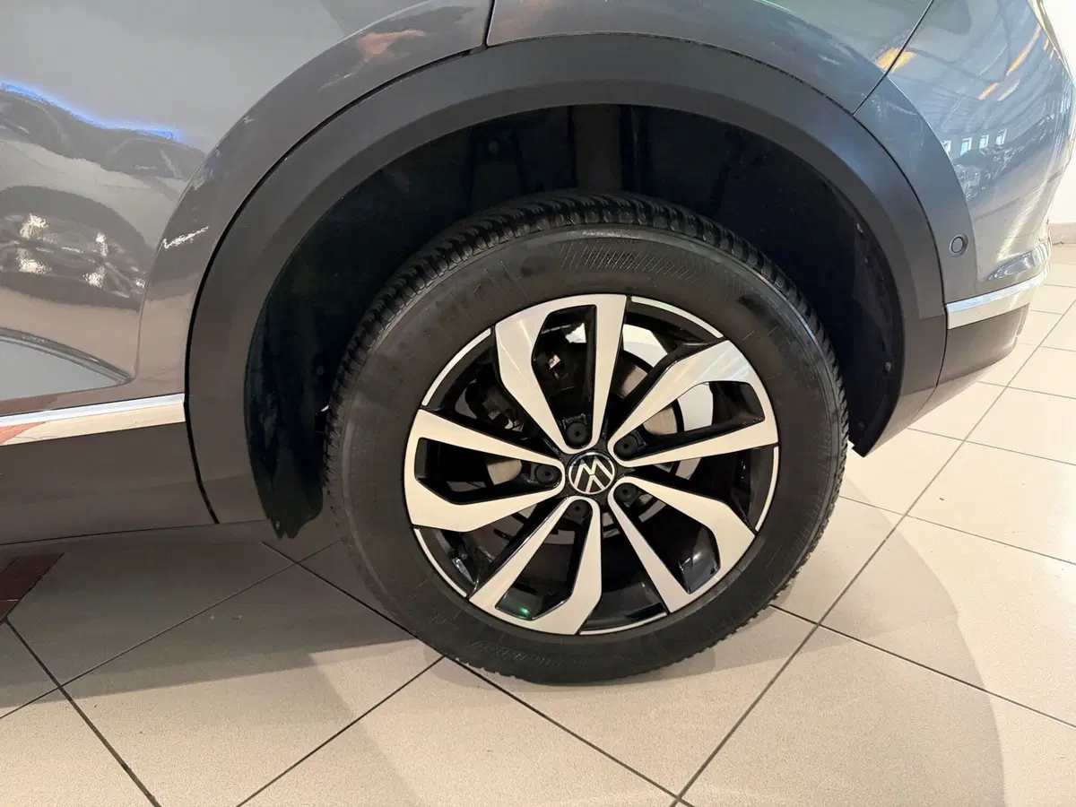Volkswagen T-Roc usata a Genova (14)