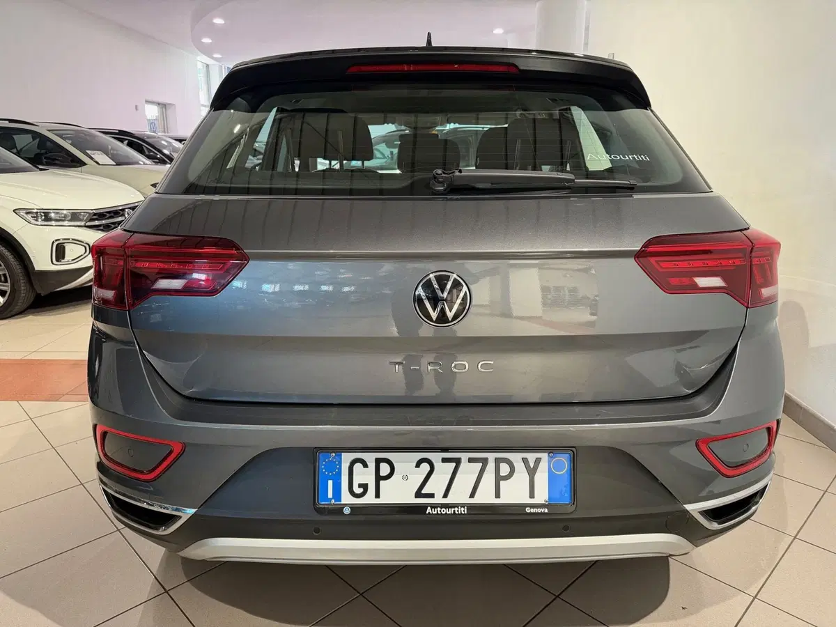 Volkswagen T-Roc usata a Genova (4)