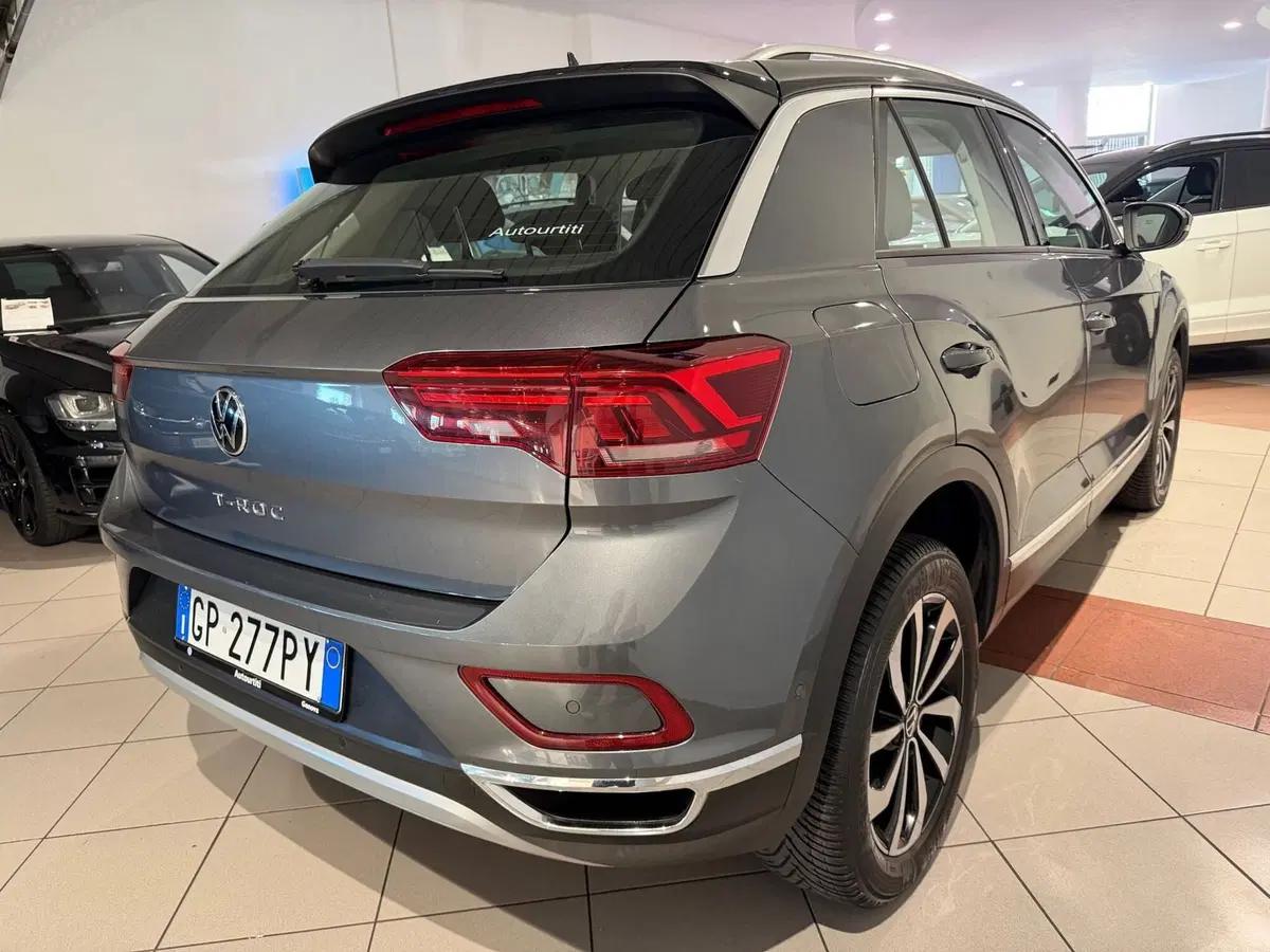 Volkswagen T-Roc usata a Genova (5)