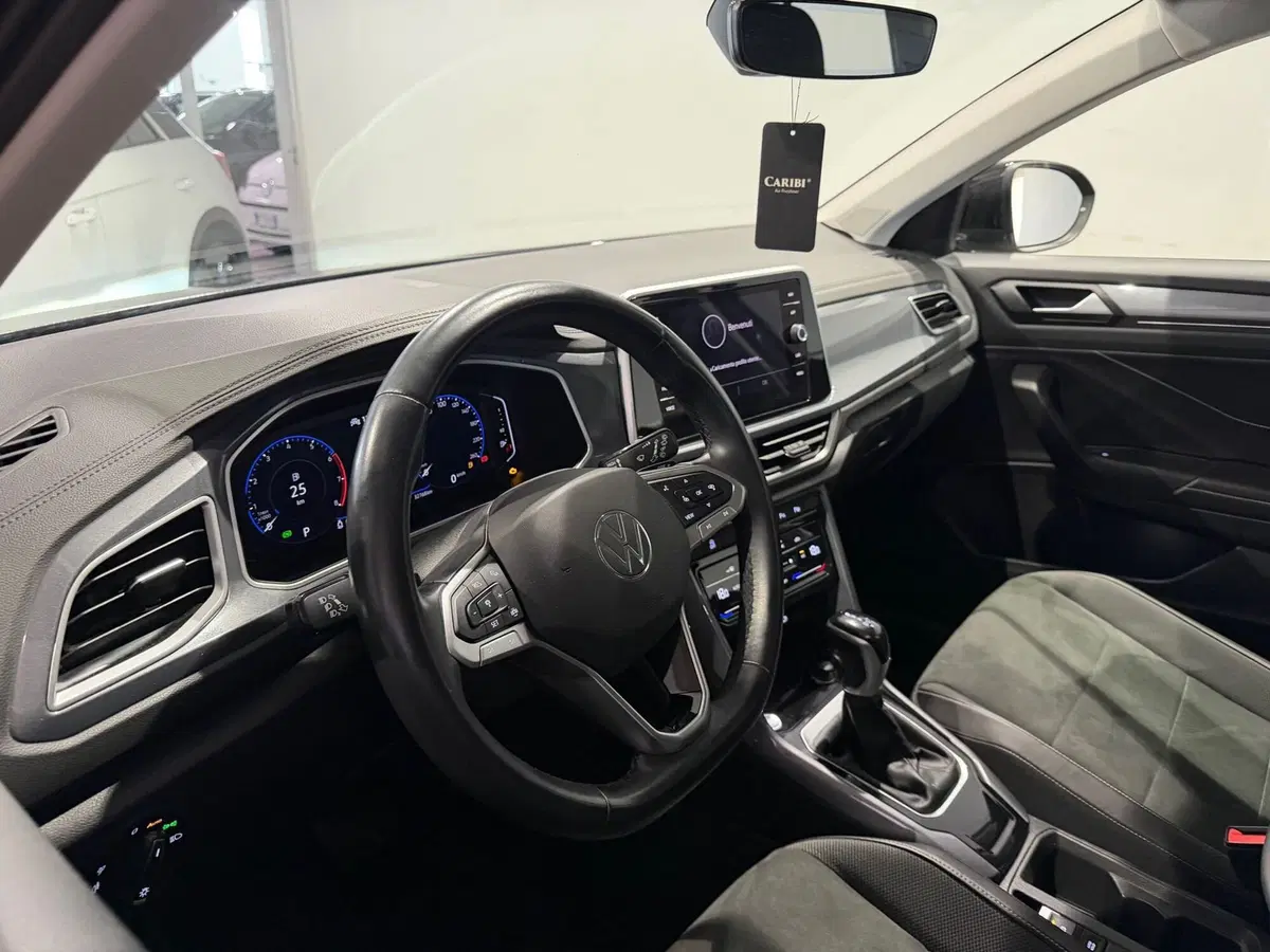 Volkswagen T-Roc usata a Genova (8)