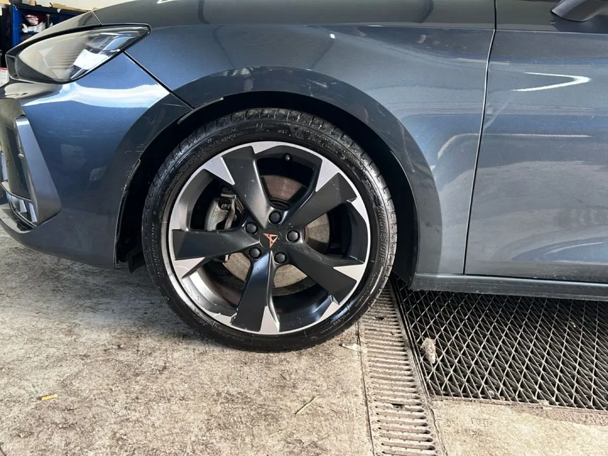 Cupra Leon Station Wagon usata a Roma (9)