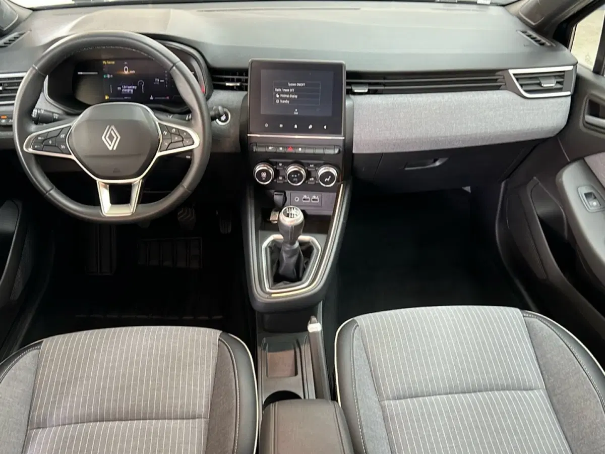 Renault Clio usata a Roma (11)