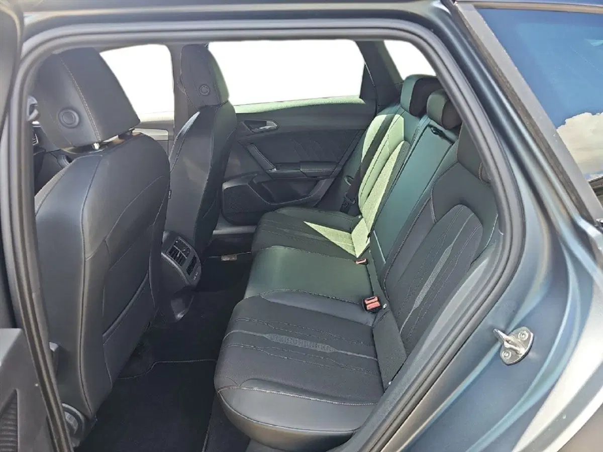 Cupra Leon Station Wagon usata a Lecco (12)
