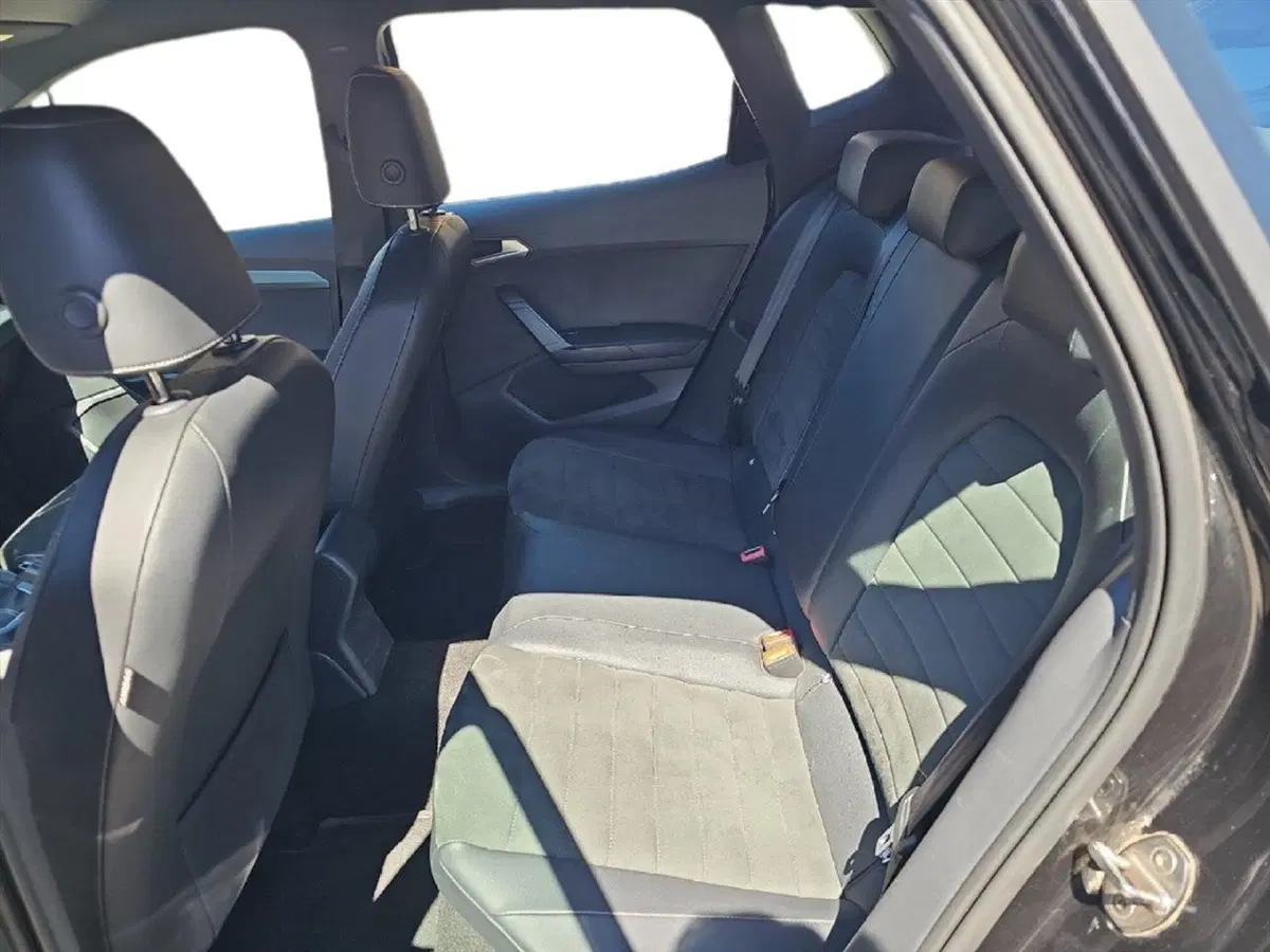 SEAT Arona usata a Lecco (10)