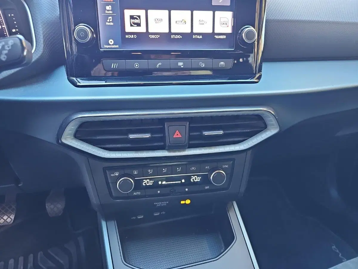 SEAT Arona usata a Lecco (14)