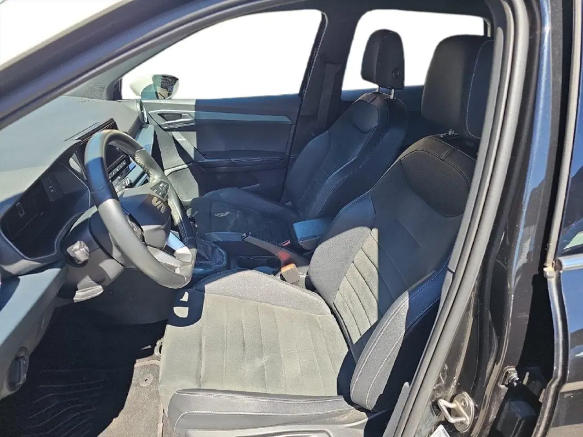 SEAT Arona usata a Lecco (9)