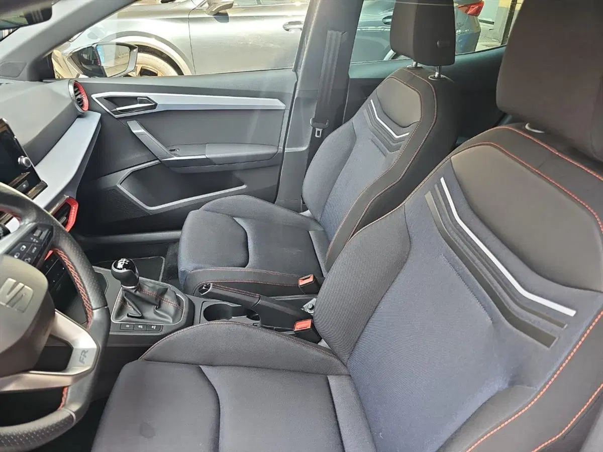 SEAT Ibiza usata a Lecco (11)