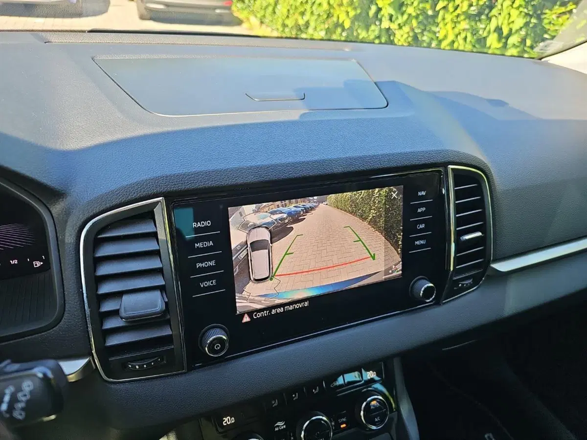 Skoda Karoq usata a Lecco (16)