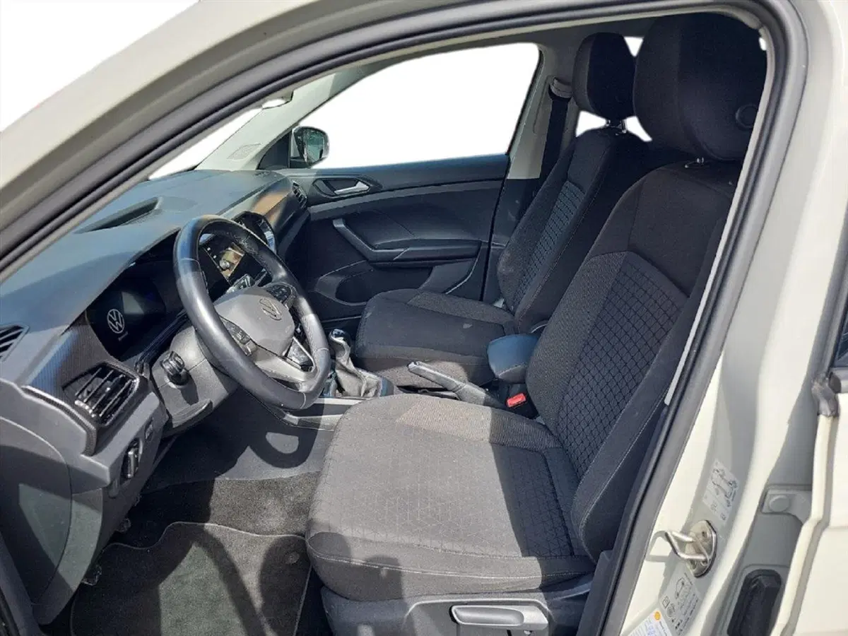 Volkswagen T-Cross usata a Lecco (11)