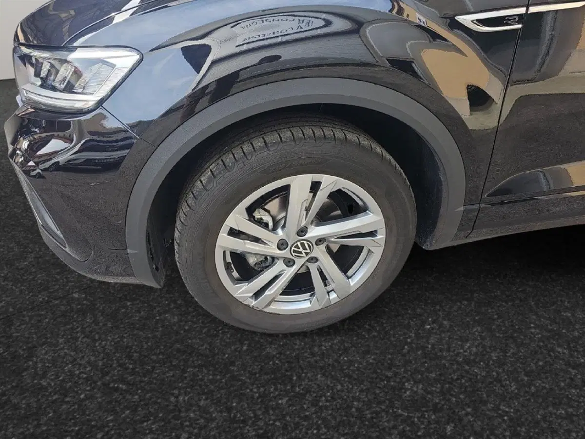 Volkswagen T-Roc usata a Lecco (17)