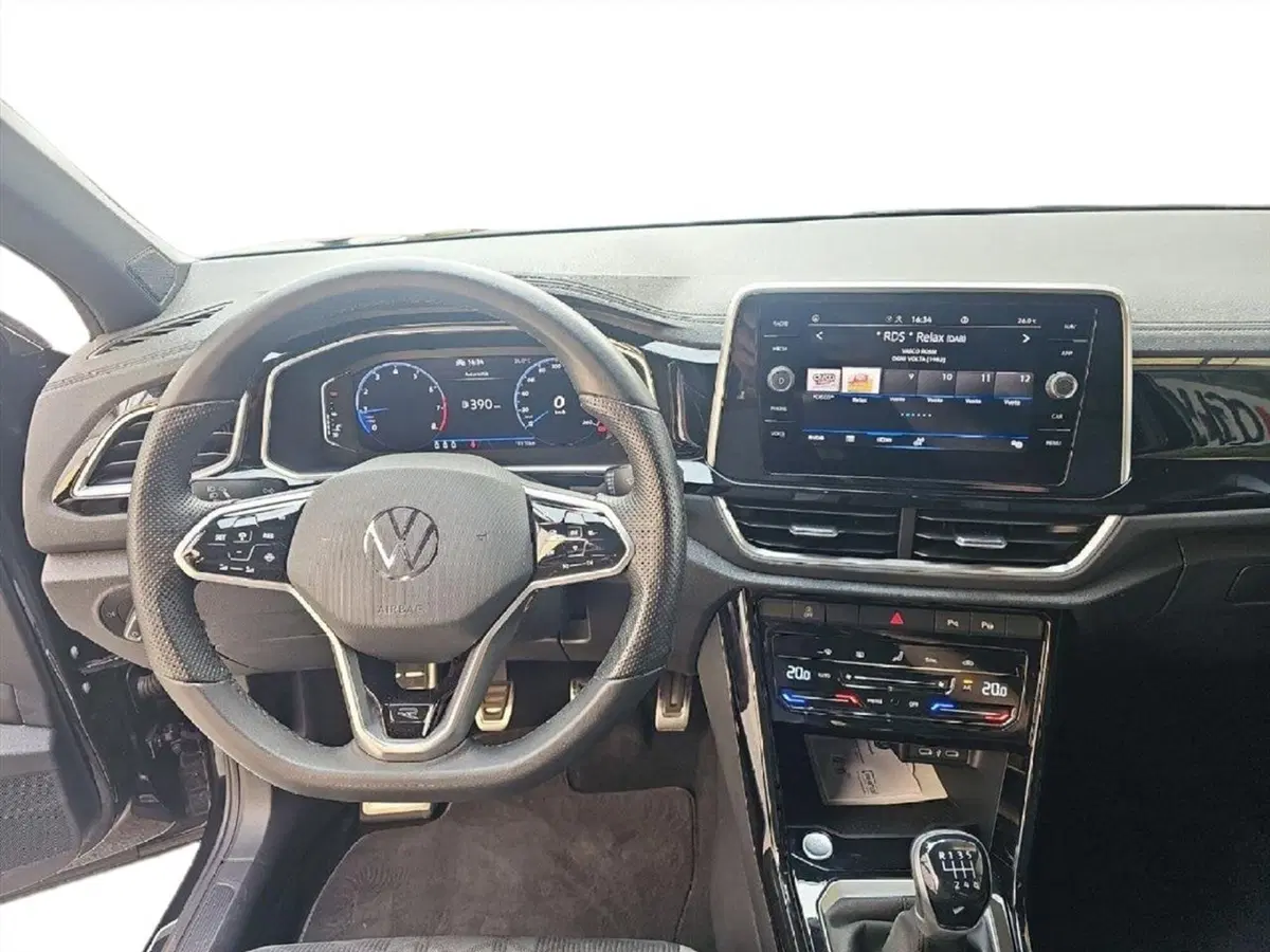 Volkswagen T-Roc usata a Lecco (9)