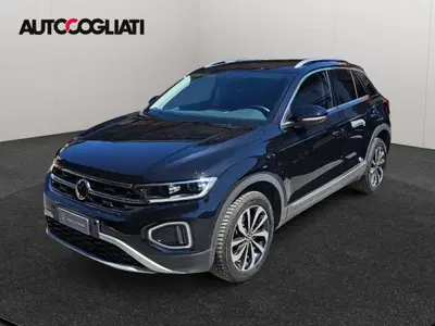 Volkswagen T-Roc 2.0 tdi Style 115cv del 2023 usata a Merate