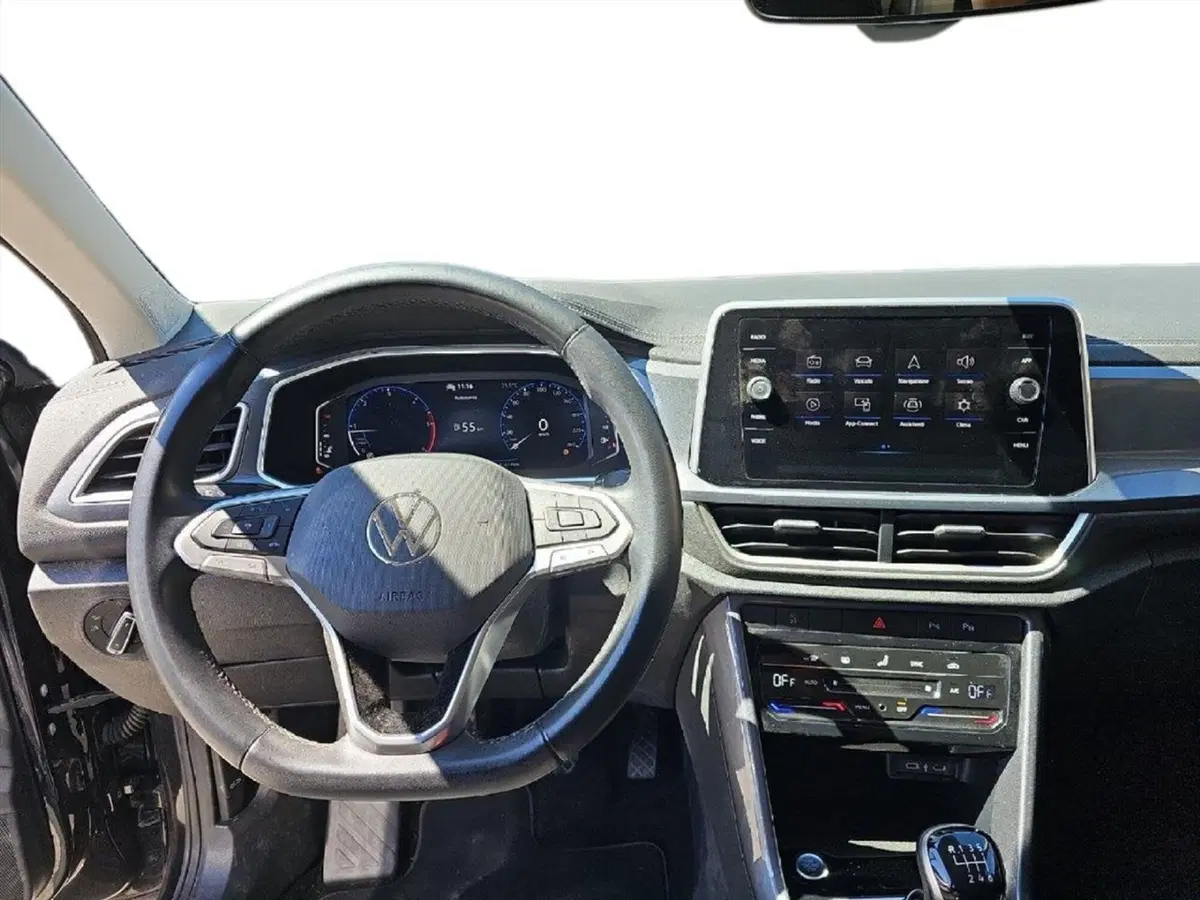 Volkswagen T-Roc usata a Lecco (9)