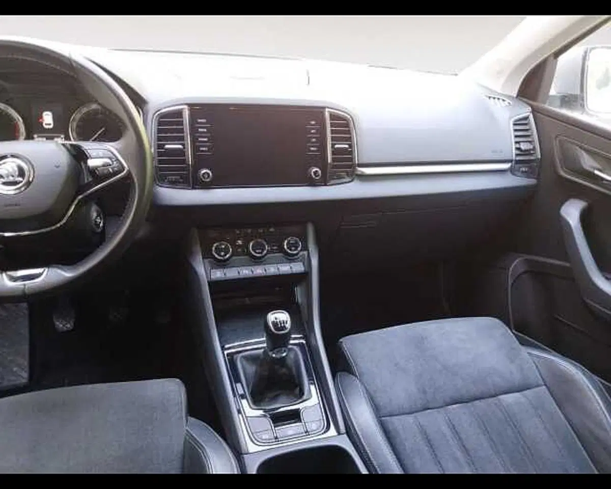 Skoda Karoq usata a Ravenna (11)