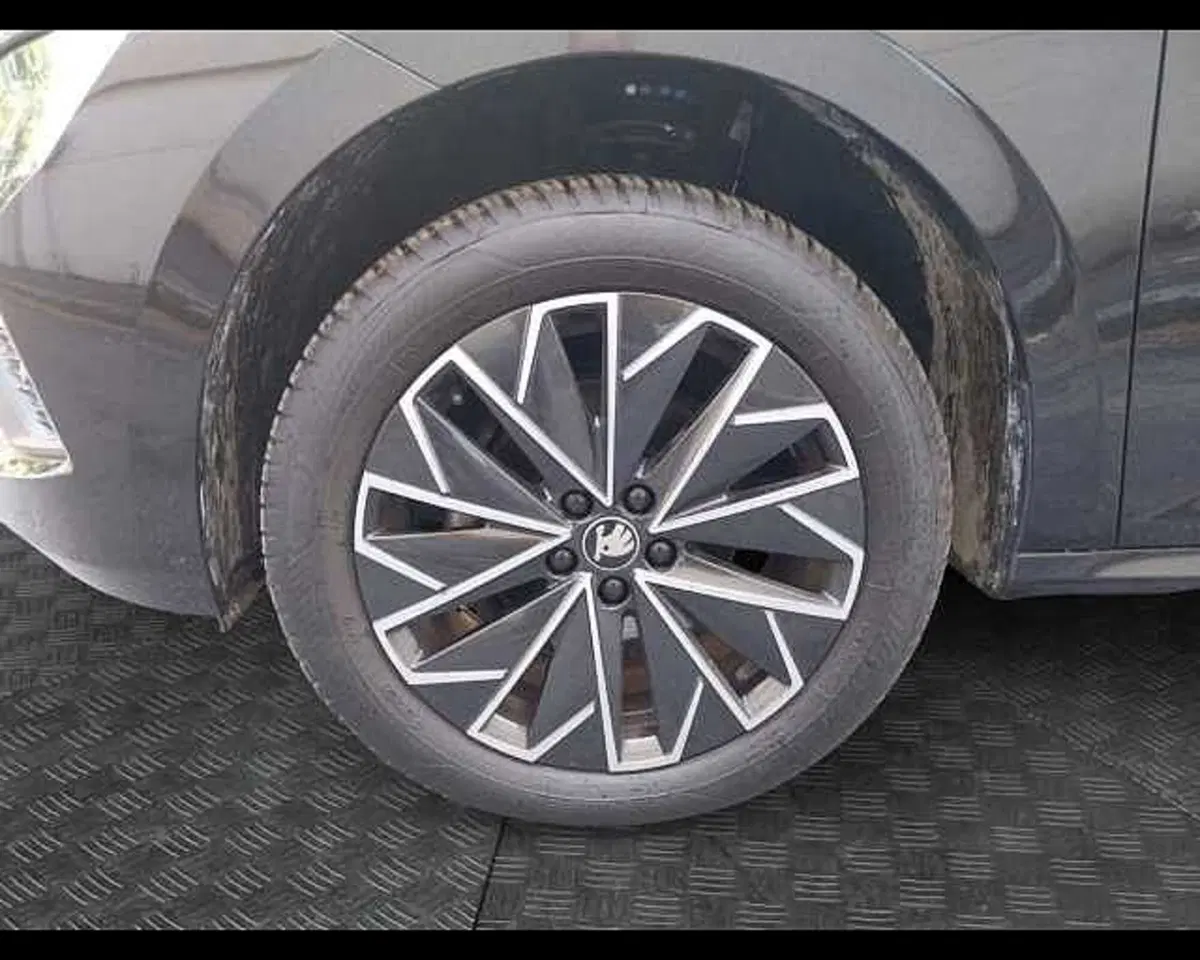 Skoda Kamiq usata a Ravenna (14)