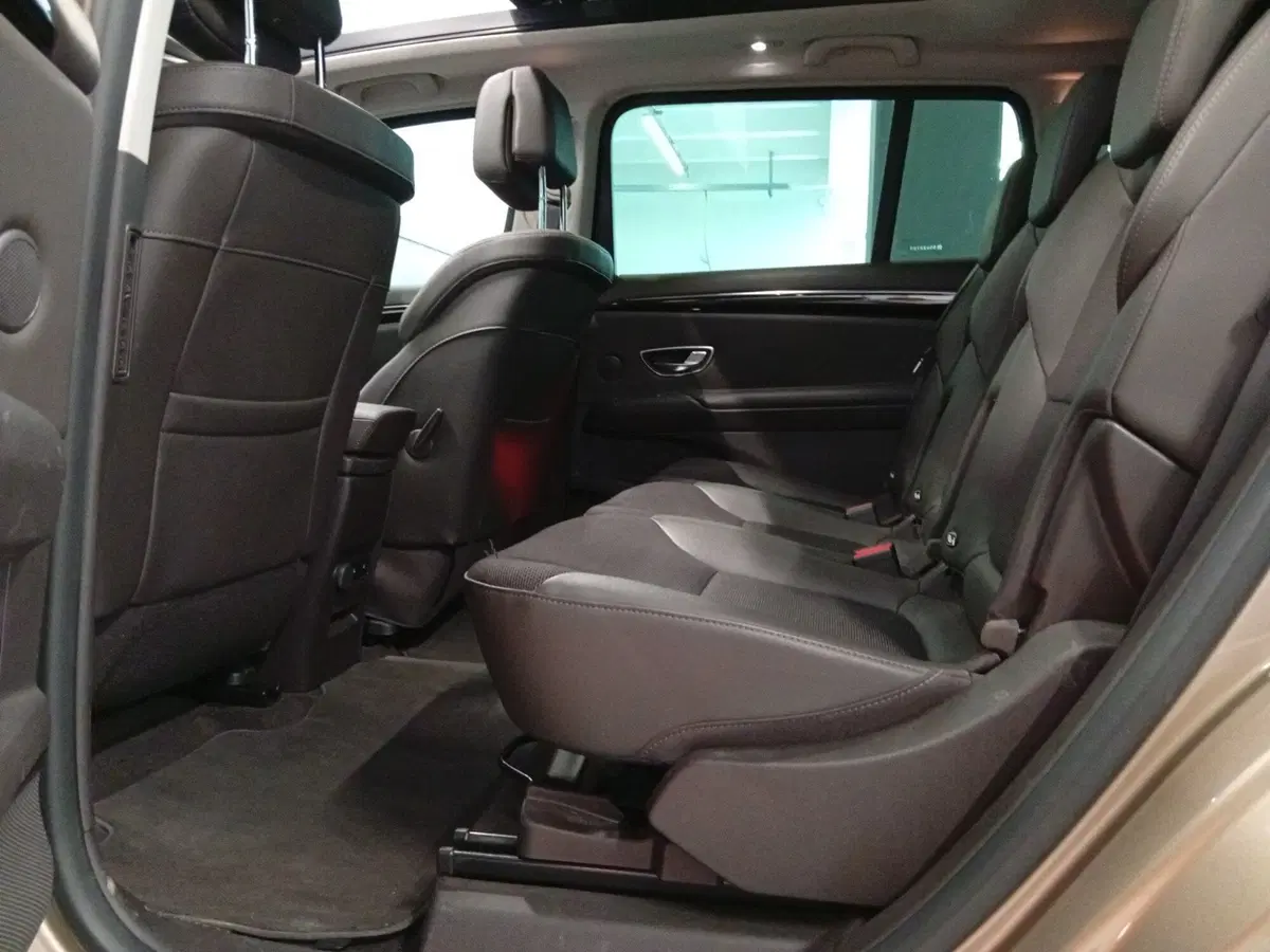 Renault Espace usata a Varese (10)