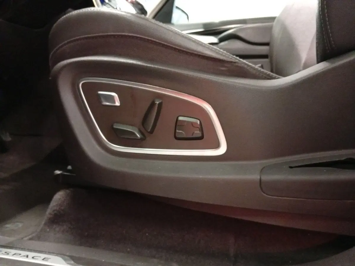 Renault Espace usata a Varese (17)