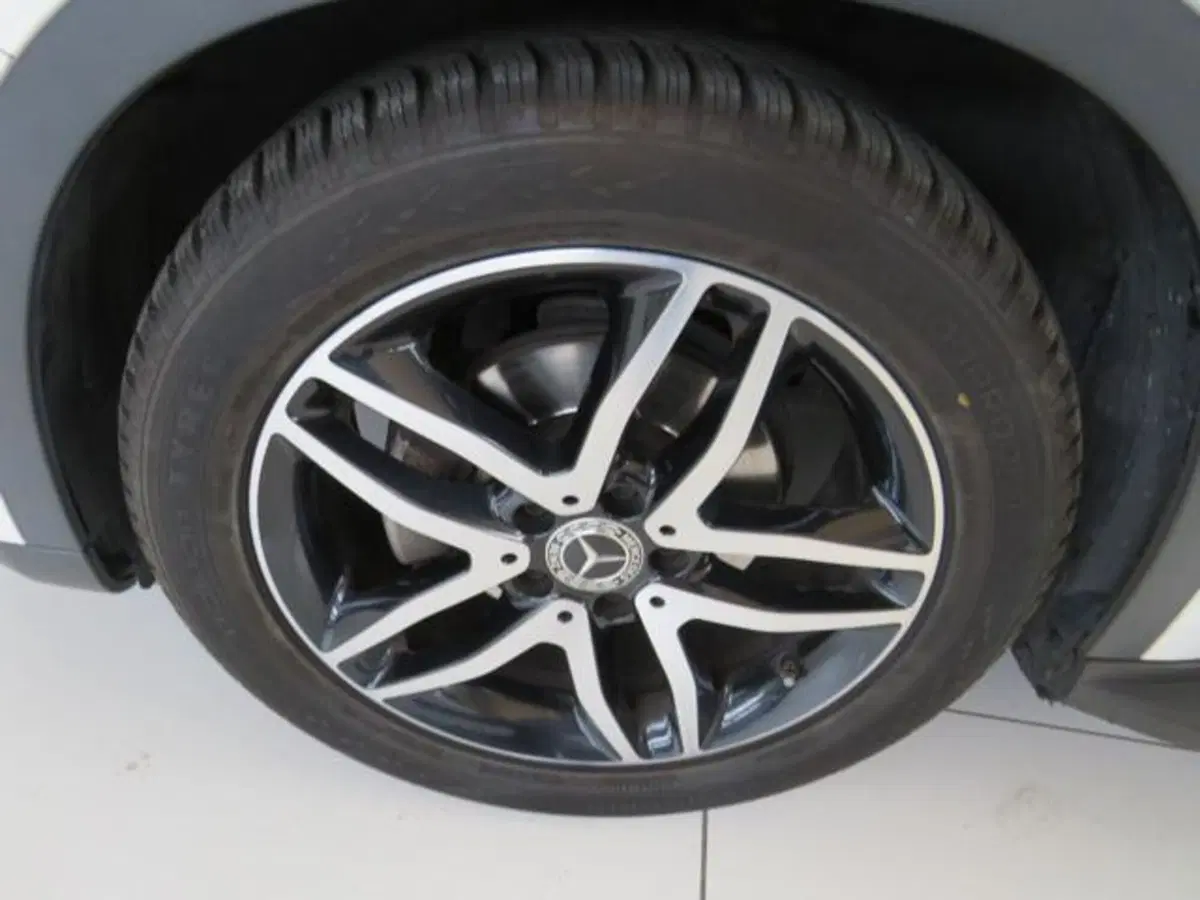 Mercedes-Benz GLA SUV usata a Lodi (15)