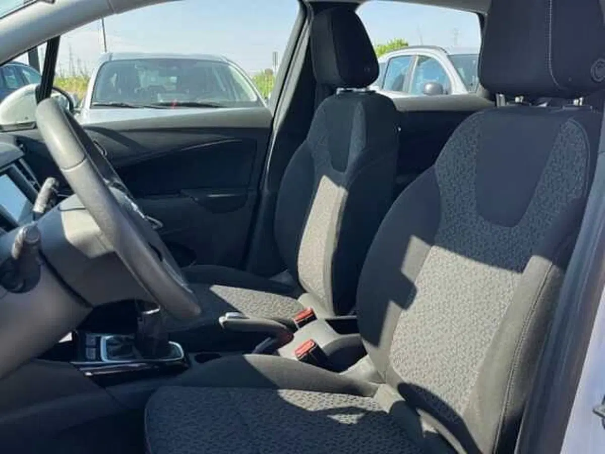 Opel Crossland X usata a Ravenna (18)