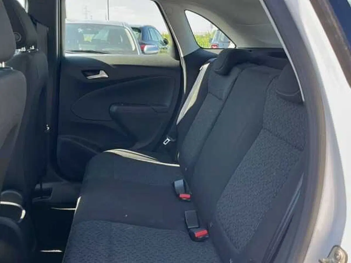 Opel Crossland X usata a Ravenna (19)