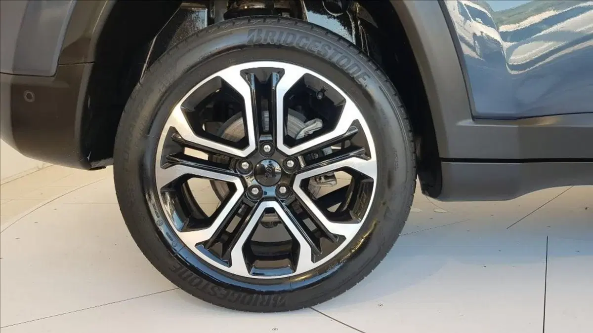 Jeep Compass usata a Lucca (9)