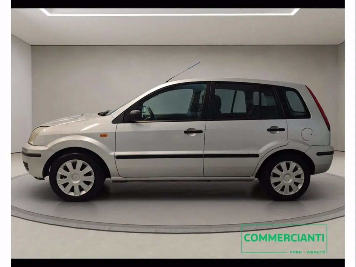 Ford Fusion usata a Catania (3)