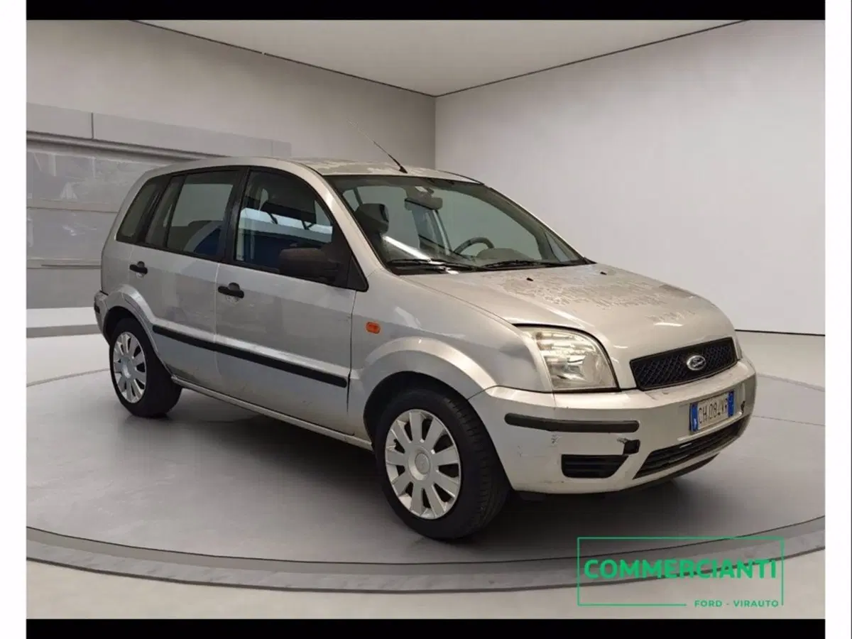 Ford Fusion usata a Catania (8)