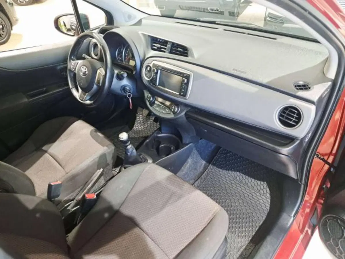 Toyota Yaris usata a Savona (10)