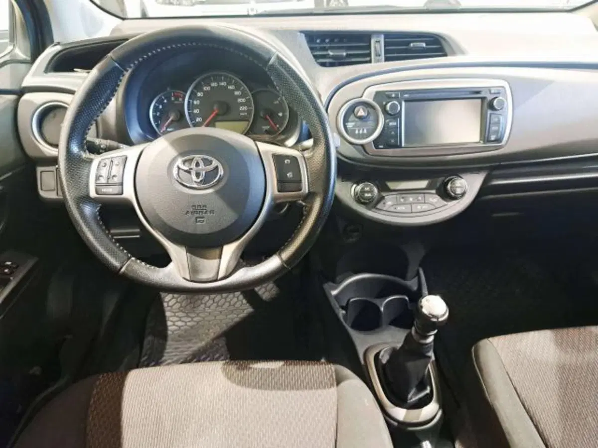 Toyota Yaris usata a Savona (15)