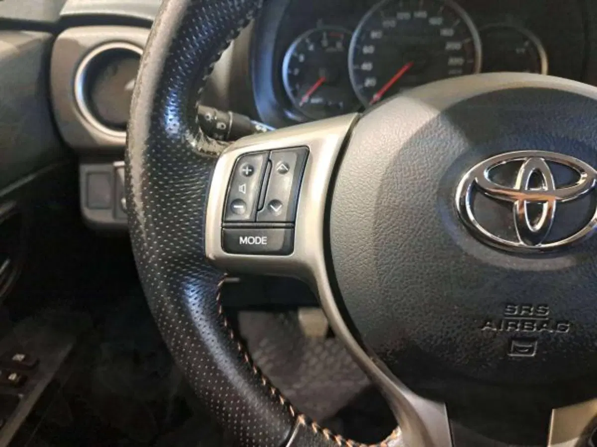 Toyota Yaris usata a Savona (17)