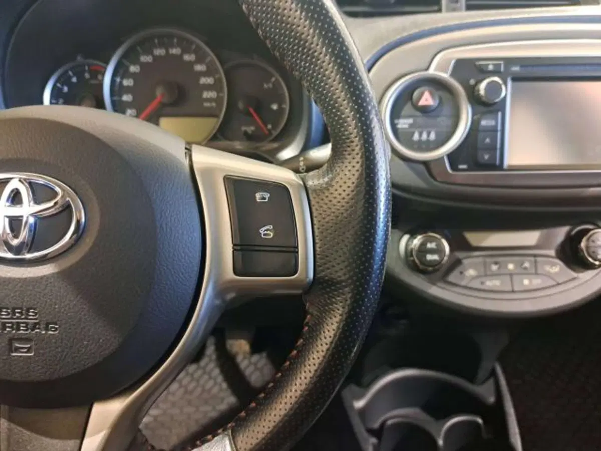 Toyota Yaris usata a Savona (18)