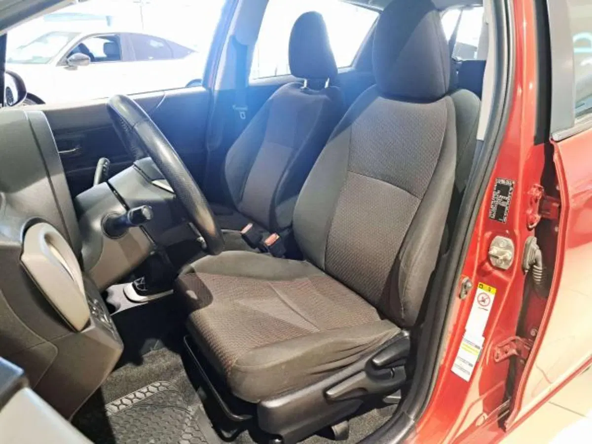 Toyota Yaris usata a Savona (9)