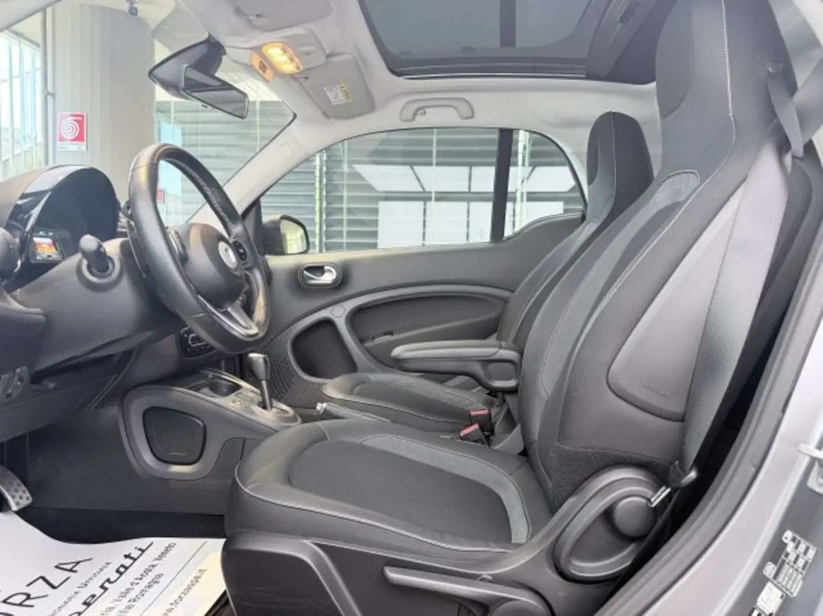 smart Fortwo usata a Torino (7)