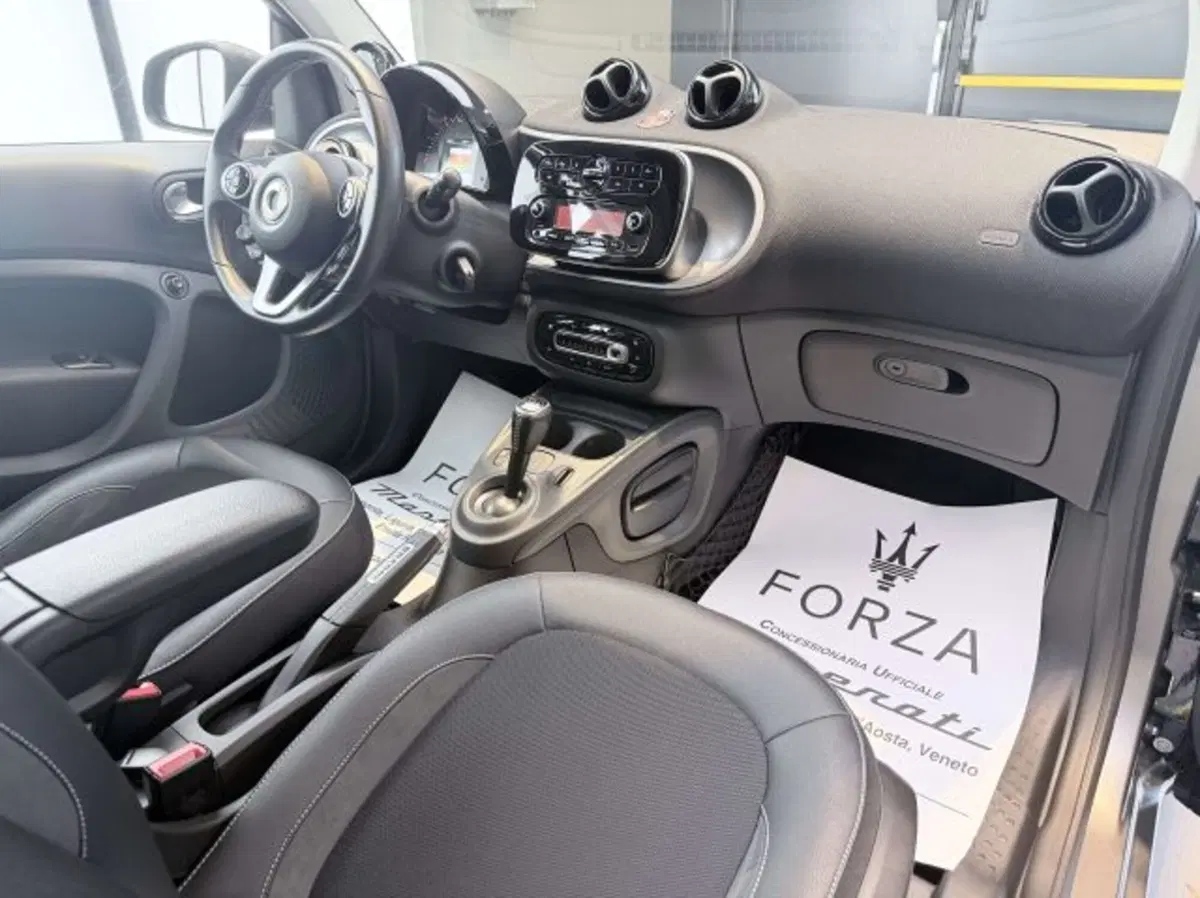 smart Fortwo usata a Torino (9)
