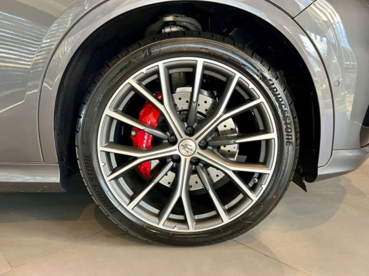 Maserati Grecale usata a Torino (4)