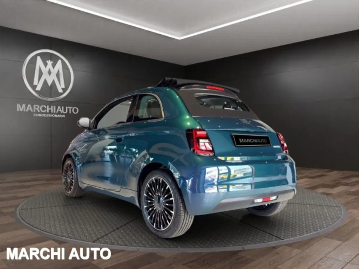 Fiat 500C Cabrio nuova a Perugia (7)