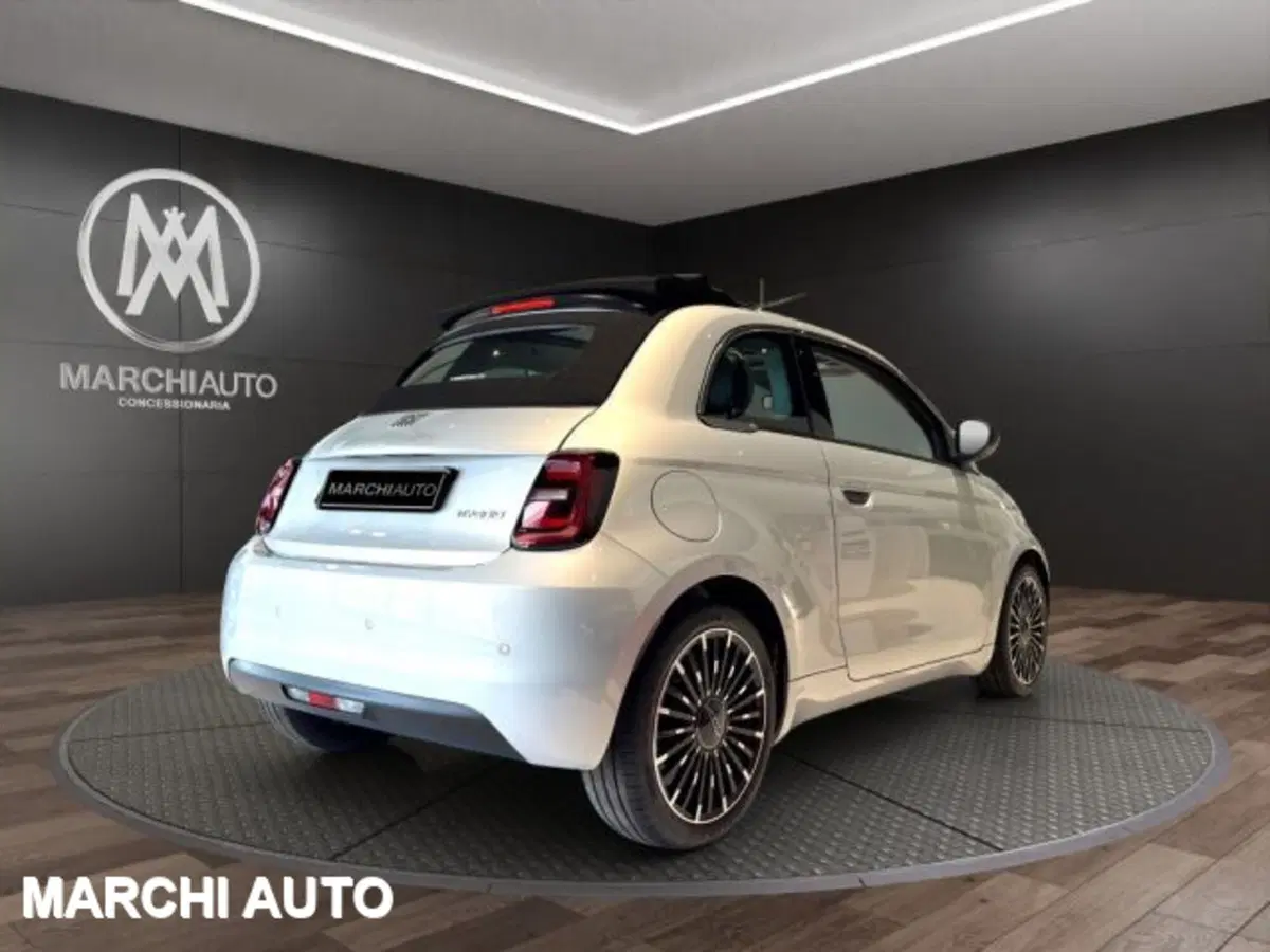 Fiat 500C Cabrio nuova a Perugia (5)