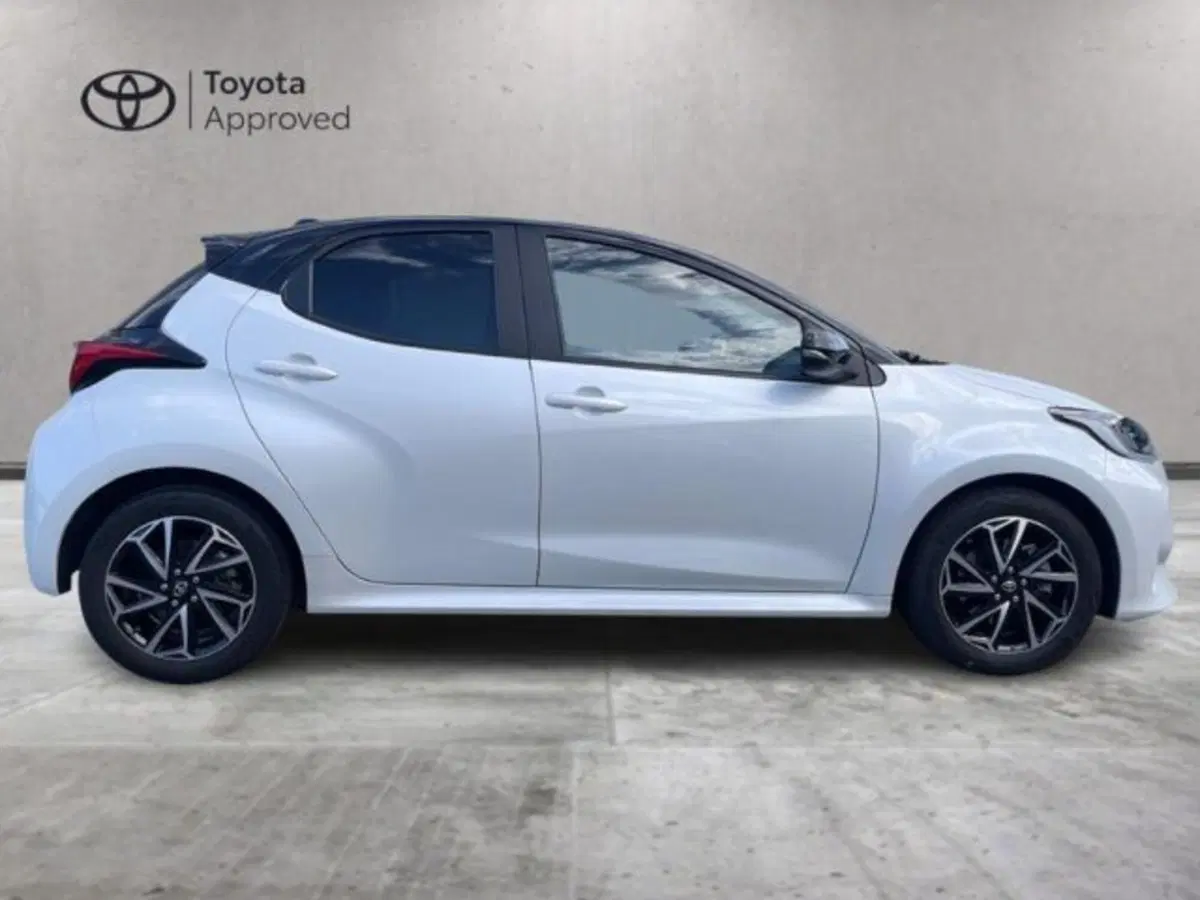 Toyota Yaris usata a Vercelli (4)