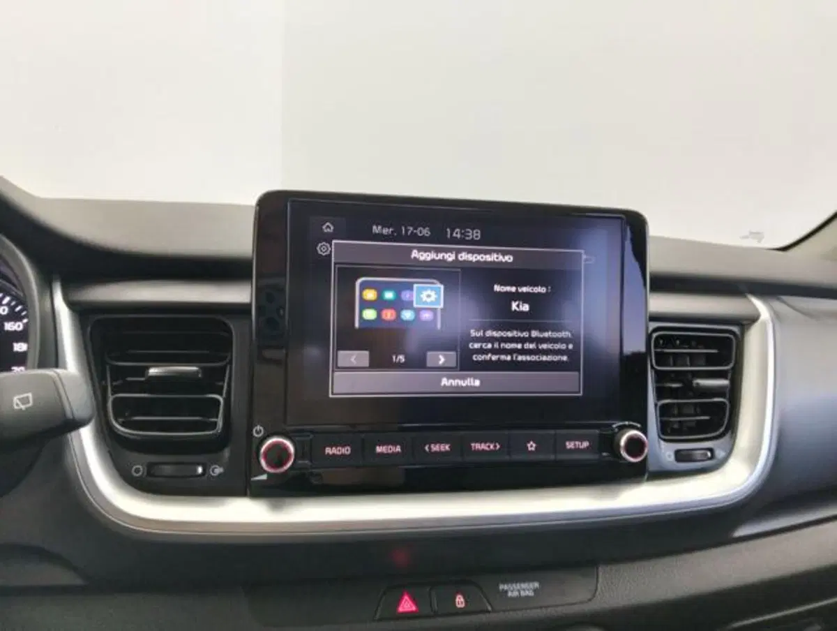 Kia Stonic usata a Como (13)