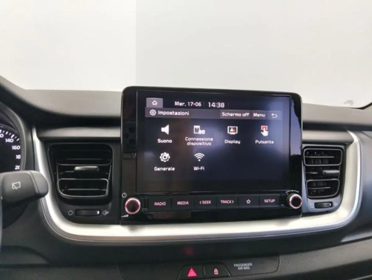 Kia Stonic usata a Como (14)